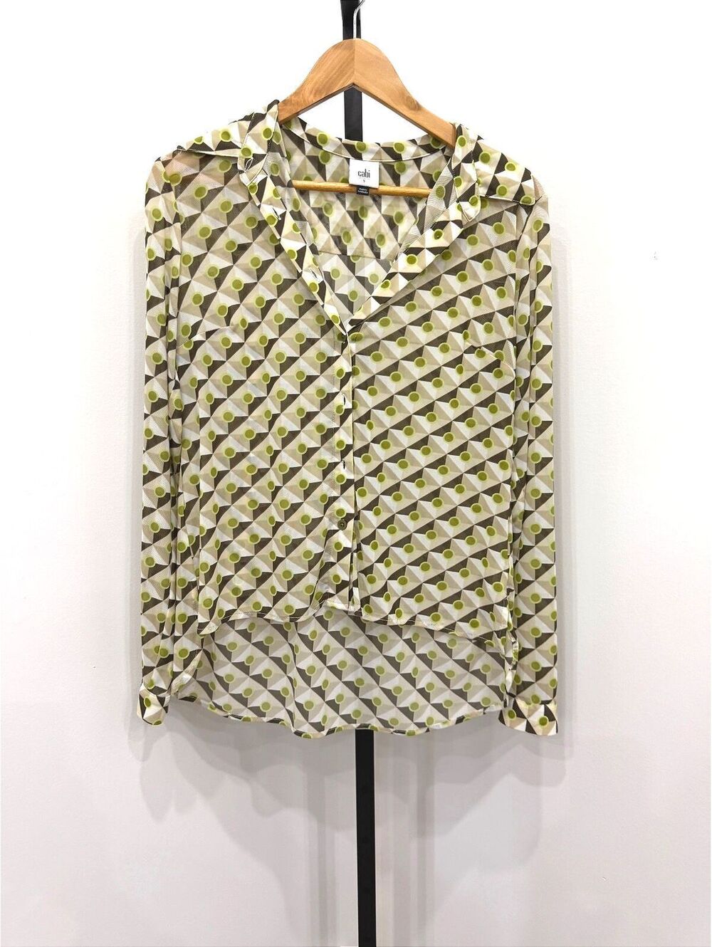 cabi Women's Button-Up Blouse Size Small Geometric Pattern